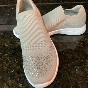 Bandolino sparkly textile Slip Ons